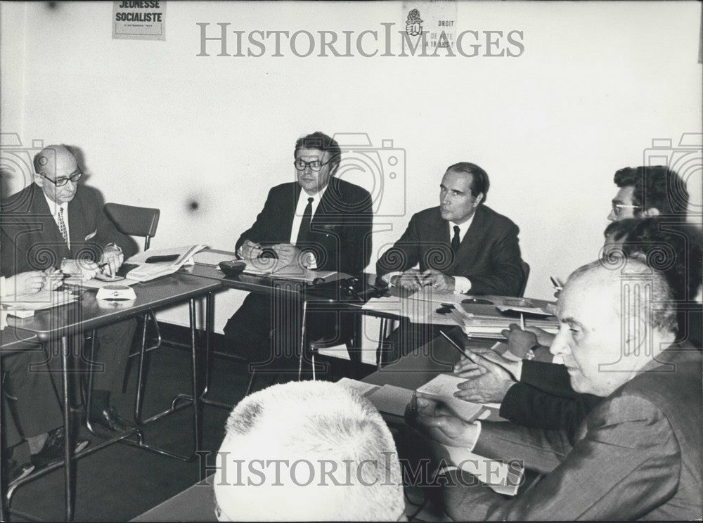 1971 Press Photo Pierre Mauroy &amp; Francois Mitterrand Attend SFIO Meeting - Historic Images