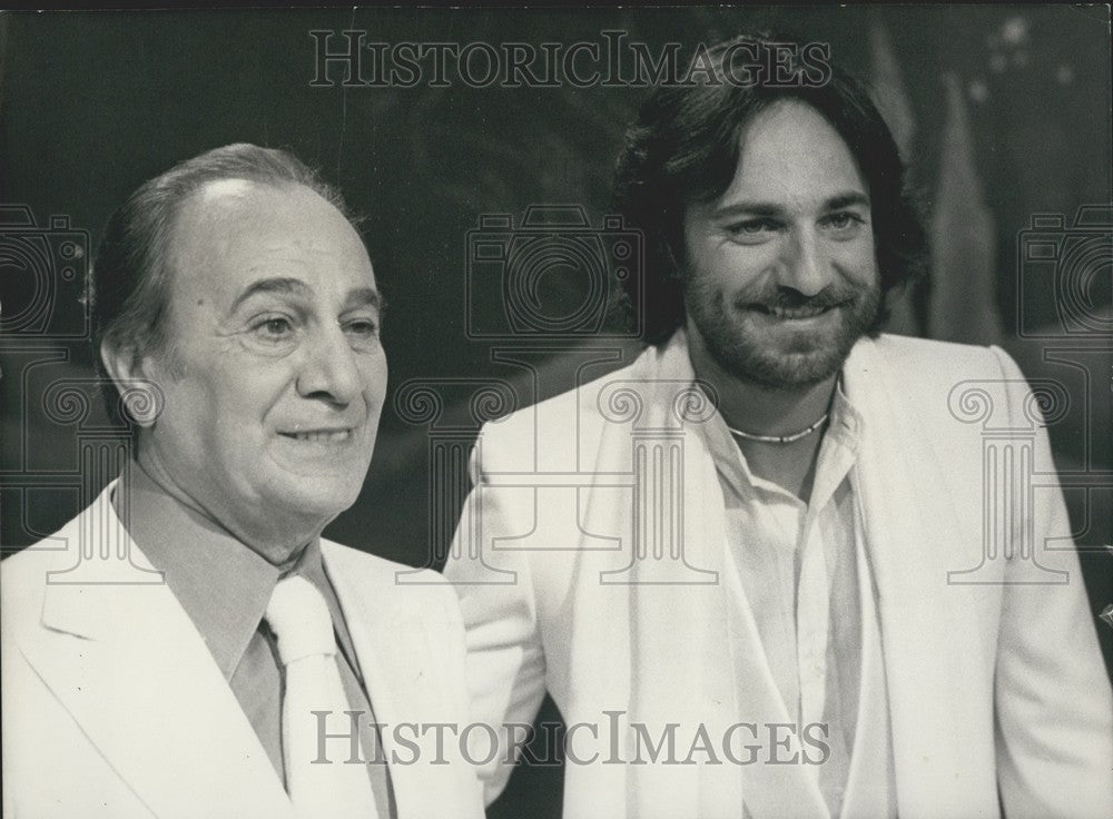 1979 Press Photo Tino Rossi and son, Laurent Rossi in a Duet-Historic Images