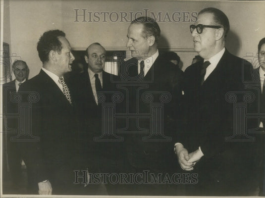 1972 Abba Edban, Gunnar Jarring, Mr. Tekoa, & Mr. Allon, Jerusalem - Historic Images