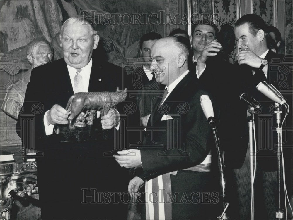 1964 Press Photo Chancellor Erhard and Minister Schroedero in Rome-Historic Images
