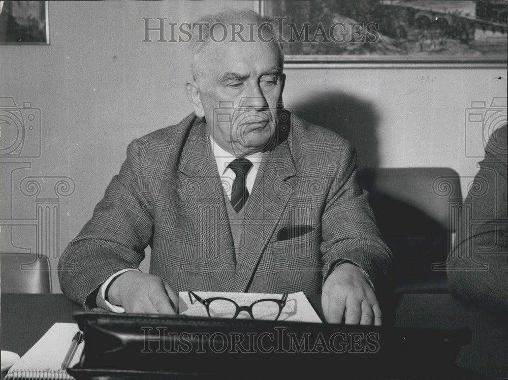 Hon. Luigi Longo, secretary of the PGI (Italian Communist Party) - Historic Images