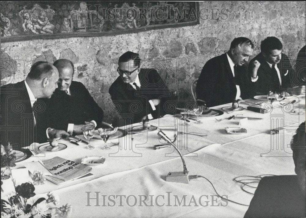 1969 Press Photo German Government Officials and Industrial Leaders - Historic Images