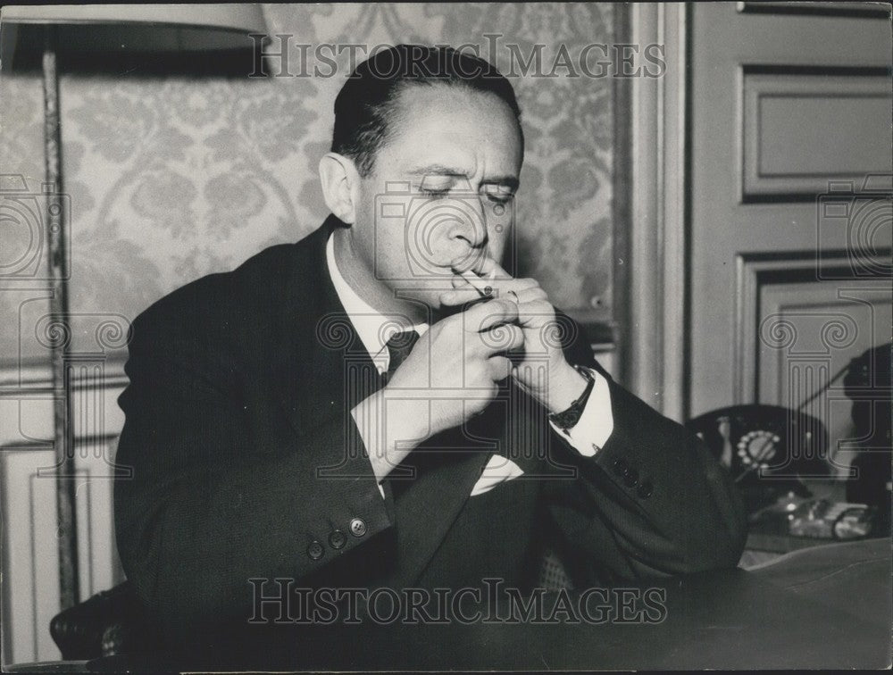 Press Photo New Council President Bourges-Maunoury Prepares Duties at Desk - Historic Images