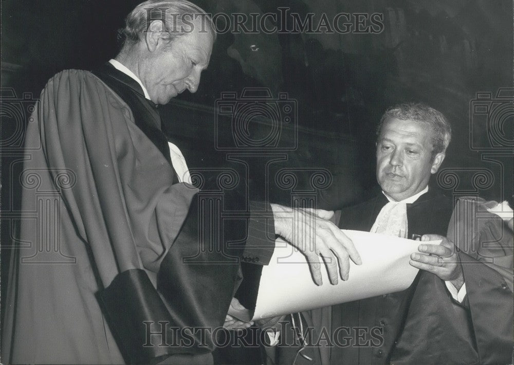 1976, Kurt Waldheim Receives Honorary PhD Nice University - Historic Images