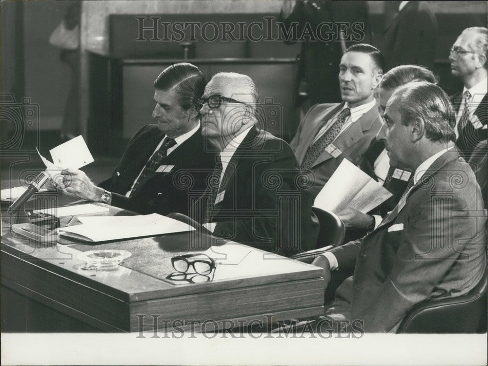 1974 Press Photo Mavros Leads Greek Delegation Geneva Peace Conference-Historic Images