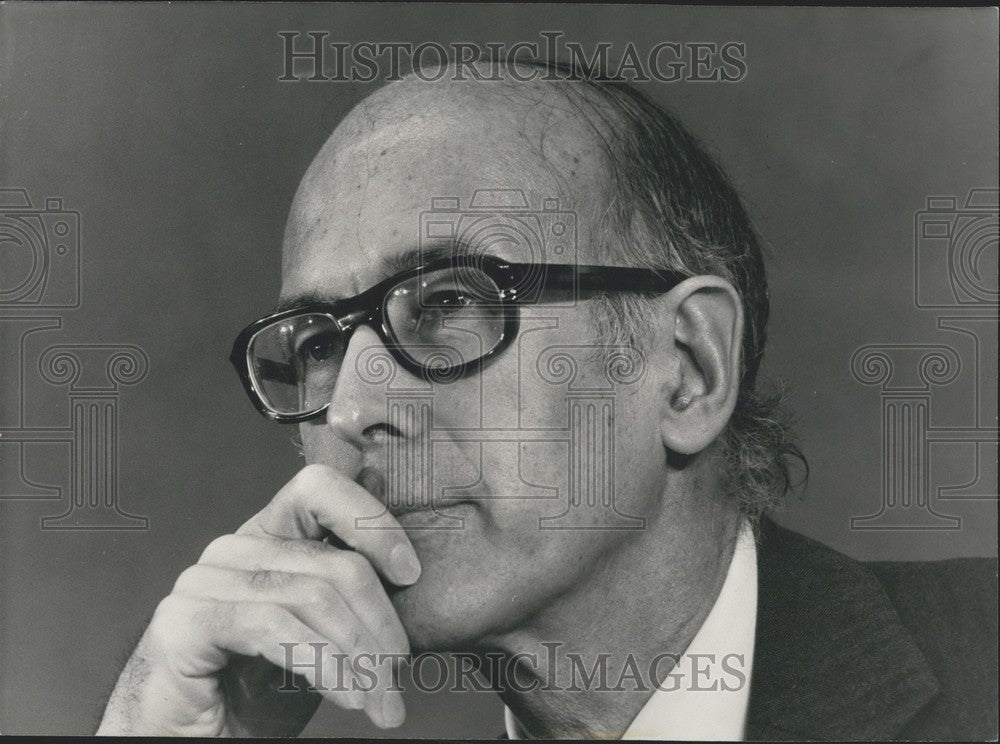 Press Photo Portrait of France's President Valery Giscard d'Estaing-Historic Images