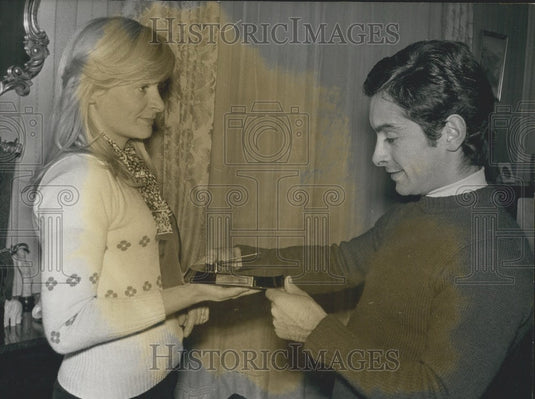 1973 Press Photo Yves Saint Martin & Wife Show Off 9th Golden Crop Award-Historic Images