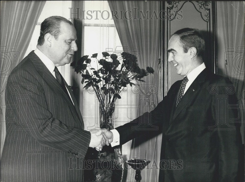 Press Photo Jean Matteoli and Prime Minister Raymond Barre - Historic Images