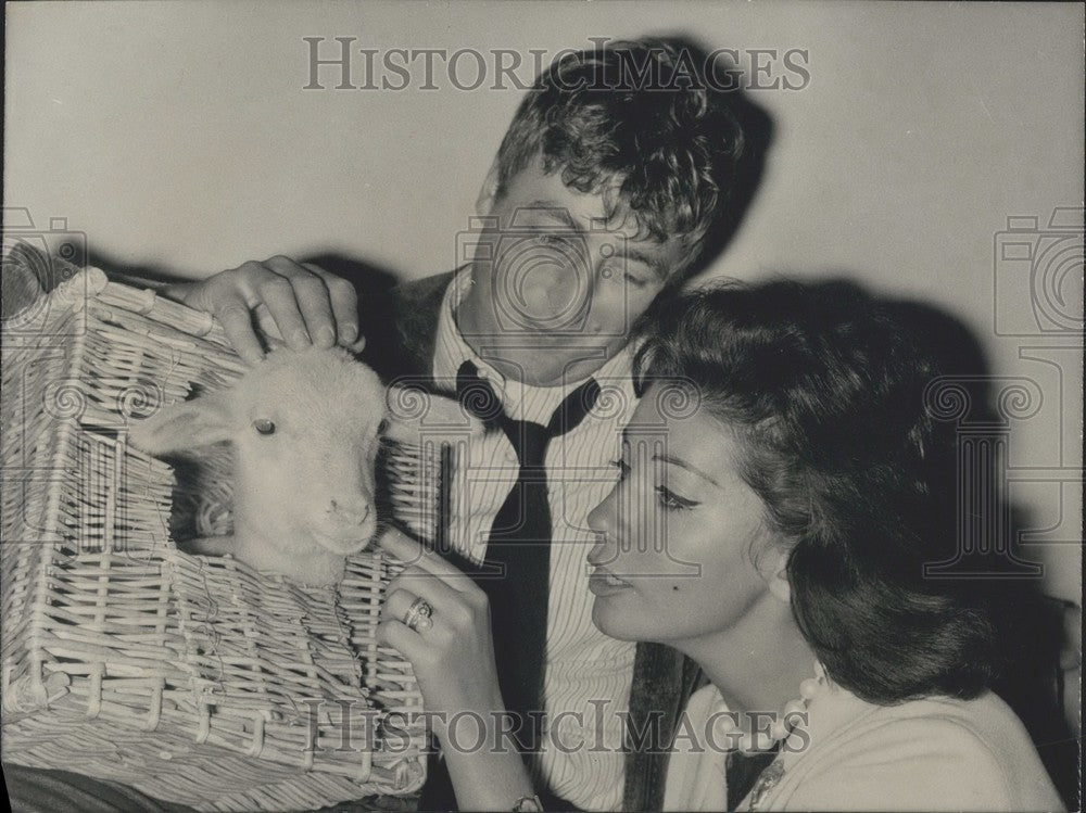 1962 Stars of "Le Coq de Village" Henri Tisot and Luisa Mattioli - Historic Images