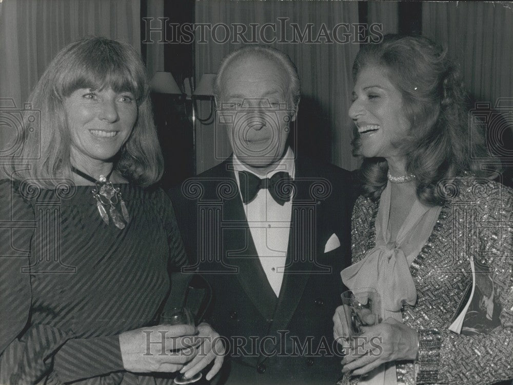 1973 Bettina, Baron Guy de Rothschild &amp; Wife, Michodiere Theater - Historic Images