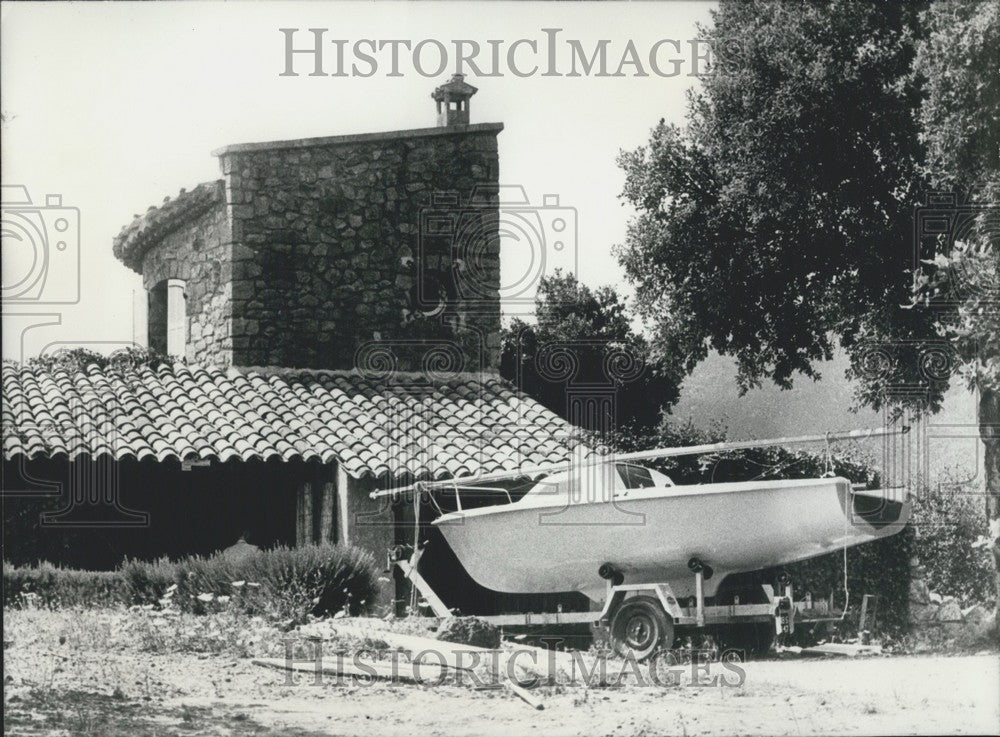 1977, Drugs Found at Les Marcels" Villa on the Azure Coast" - Historic Images