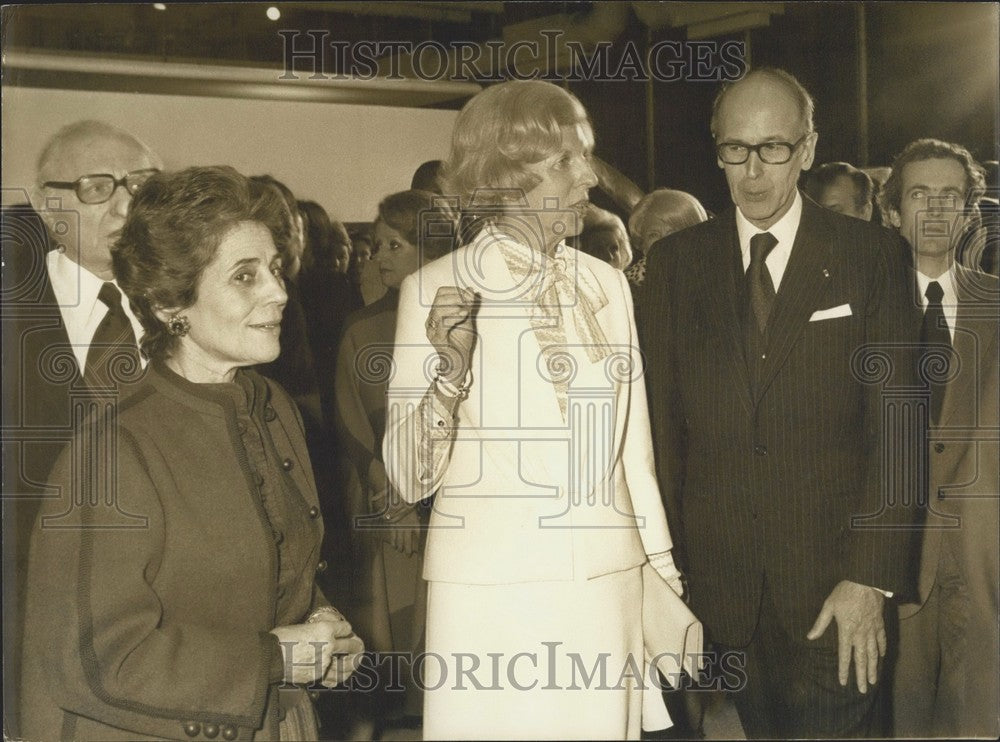 1977 R. Bordaz, Francoise Giroud, Mrs C. Pompidou, Giscard d'Estaing - Historic Images