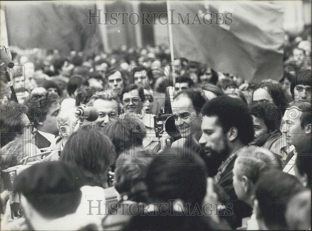 1981 Georges Marchais & Crowd Communist Rally Caumartin-Provence - Historic Images