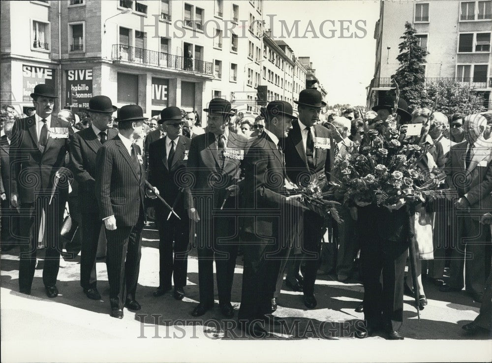 1978, Caen&#39;s British Liberators on Parade - Historic Images