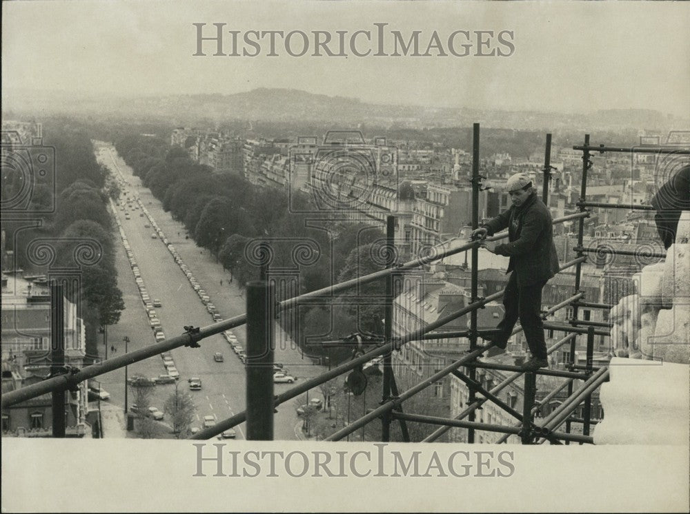 1965, Spring Cleaning for the Arc de Triomphe - Historic Images