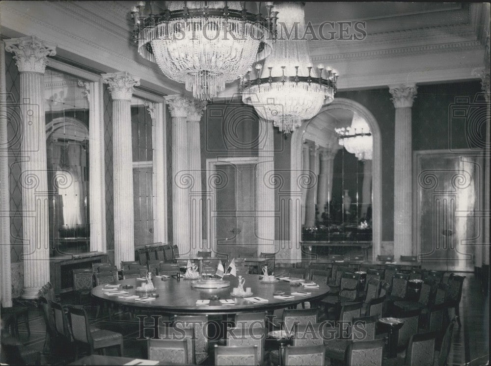 1954 Press Photo Conference room in Soviet embassy in Berlin.-Historic Images