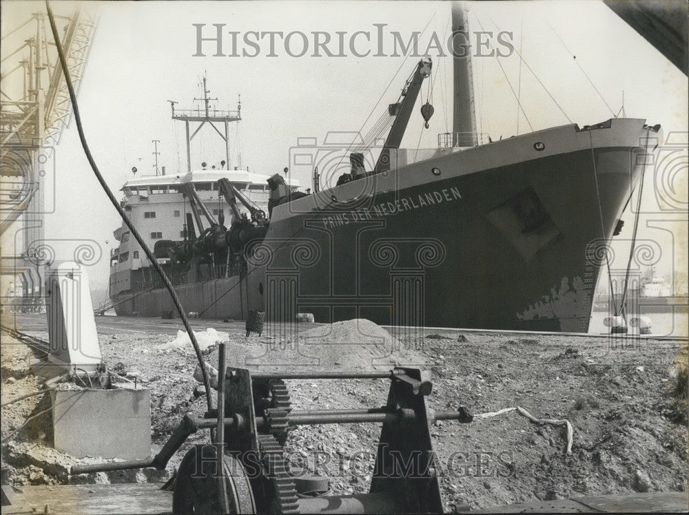 1973 Press Photo Dredger "Prins der Nederlanden" in Le Havre Port-Historic Images