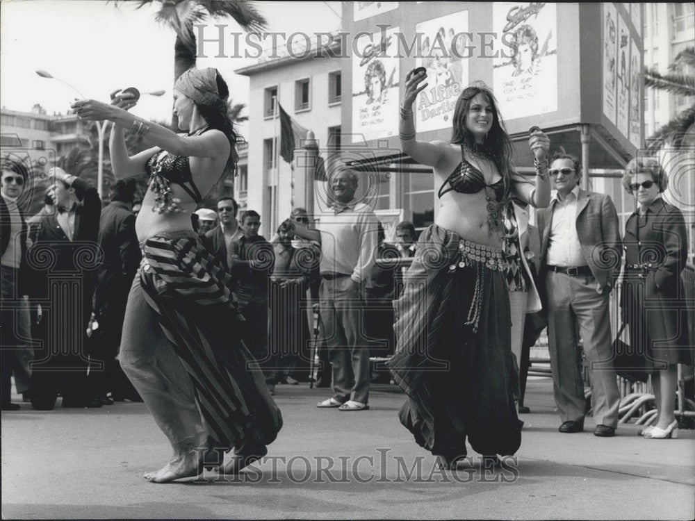 1975 Press Photo Salima and Kalifa at the Cannes Film Festival-Historic Images