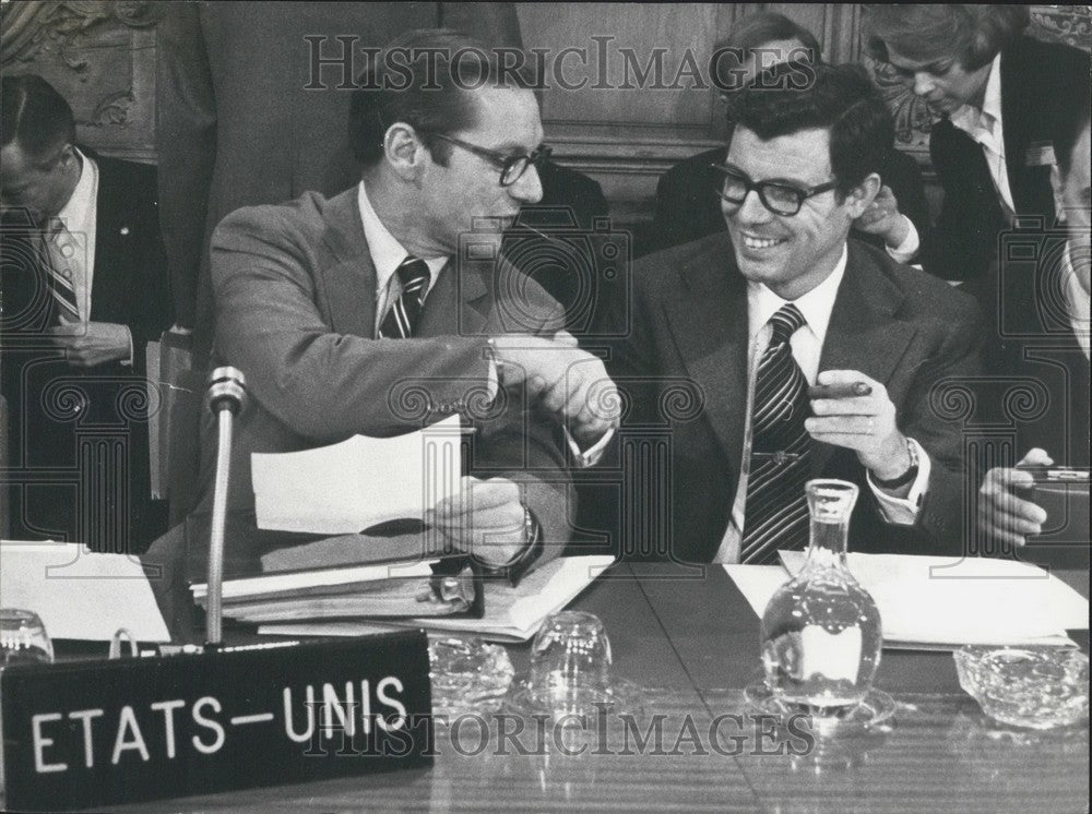 Press Photo William E Simon, Secretary of US Treasury, Represents USA in Paris-Historic Images