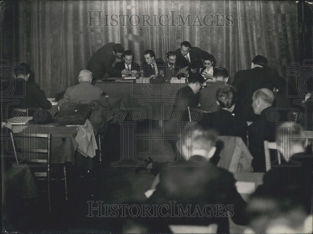 Election Results Announced to Reporters Ministry of Interior Paris - Historic Images