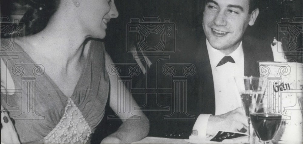 1966 Press Photo Olympic Ice Skater Manfred Schnelldorfer and his new wife. - Historic Images