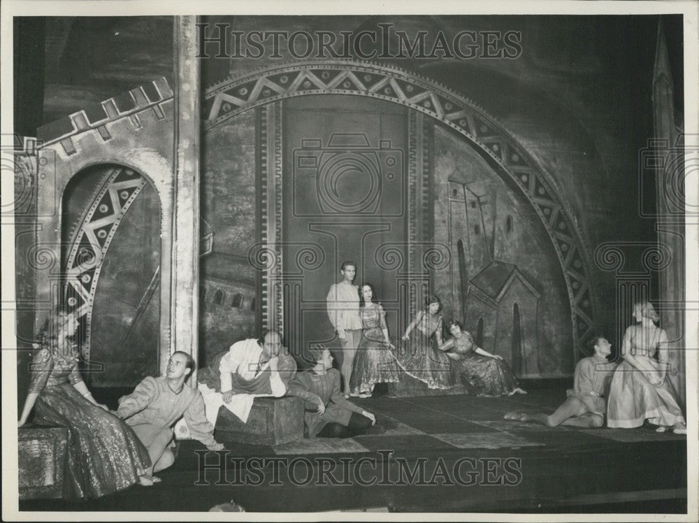 Press Photo Opera "Die Kroenung der Poppaea" in Hebbel Theater. Berlin. - Historic Images