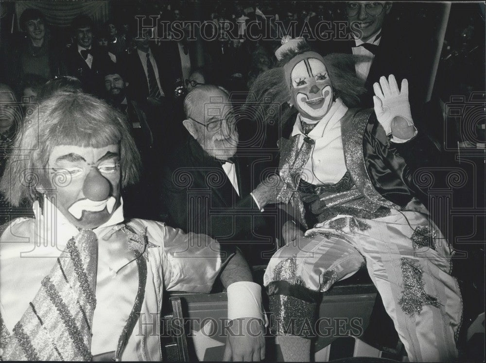 1981, Charles Vanel, Clowns, Renee Saint-Cyr &amp; Director Just Jaeckin - Historic Images