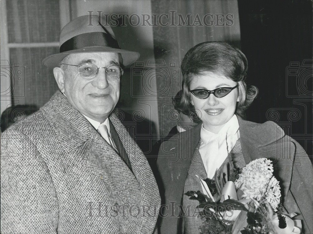 1962 Press Photo Actor Charles Vanel & New Wife Arlette Bailly Leave City Hall-Historic Images