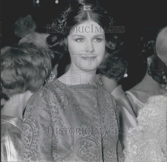 1963 Opera" line by French hair style designers" - Historic Images