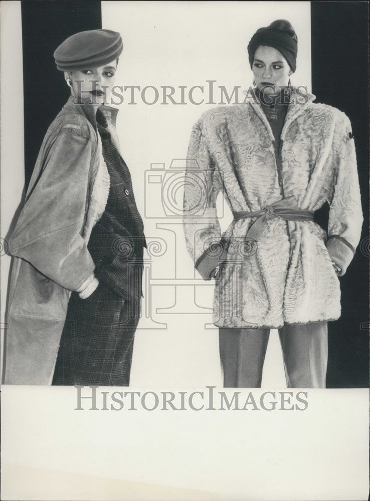 1979 Press Photo Anne-Marie Beretta Models Wear Reversible Fur Jackets & Pants - Historic Images