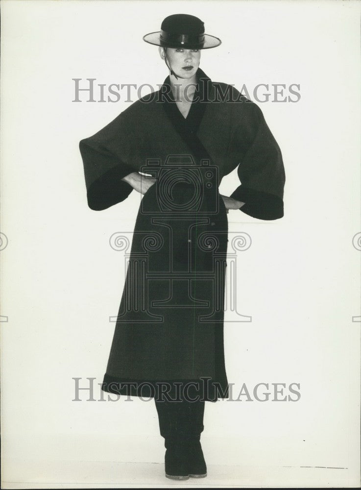 1978, Jules-Francois Crahay Black Wool Reversible House Coat &amp; Hat - Historic Images