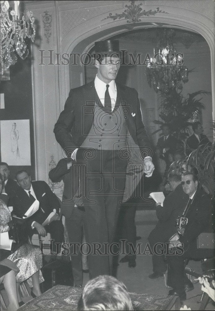 1962 Press Photo J. Camps Men's Spring-Summer Collection Fashion Show Model-Historic Images