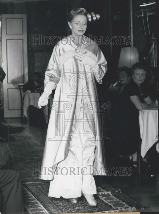 1956, Fashion Designer Heinz Schulze-Varell. Munich. "Rivalen" mockup - Historic Images