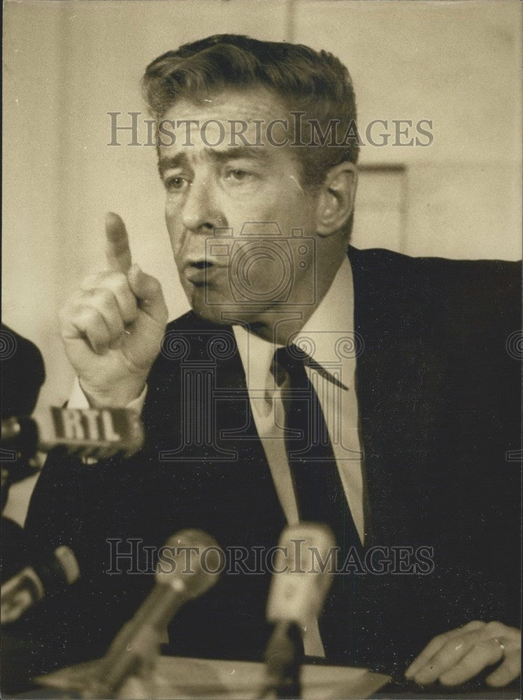 Press Photo Press Conference with Jean-Jacques Servan-Schreiber-Historic Images