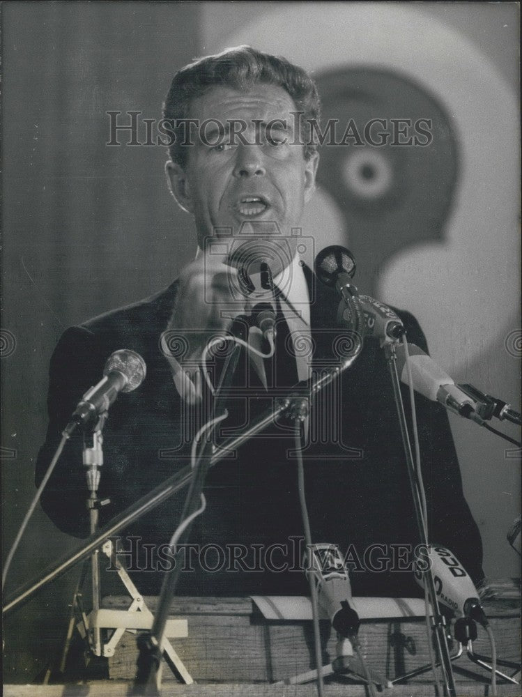 1972 Press Photo Jean-Jacques Servan-Schrieber at Radical Party Meeting in Lille-Historic Images