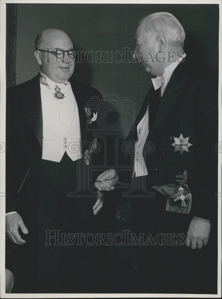 1953 Press Photo Colombian Ambassador Camilo de Brigard Silva.-Historic Images