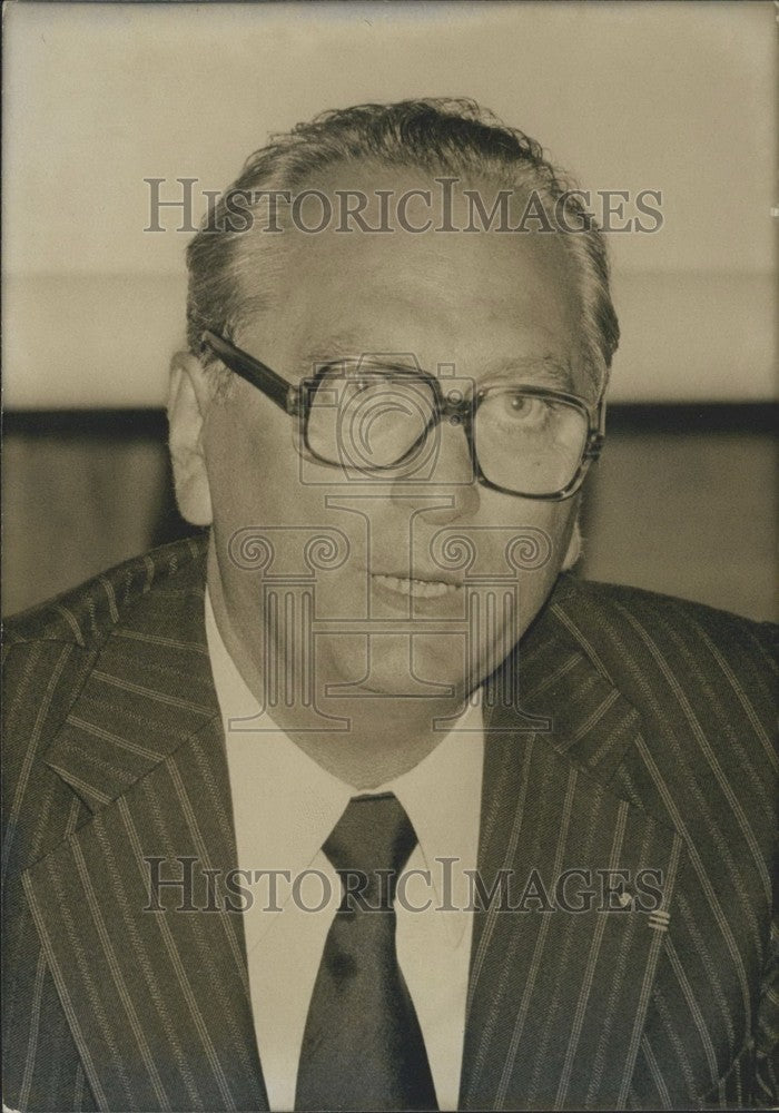 Press Photo French Postal Service &amp; Telecommunications Secretary Norbert Segard-Historic Images