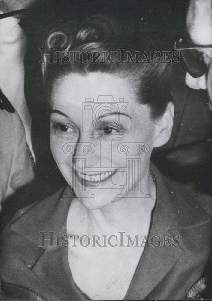 1962, Mrs Salan Arrested With Family - Historic Images