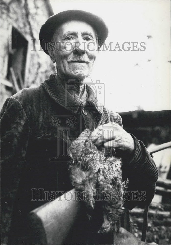 1960 Press Photo Hunter Jacques Sardin-Historic Images