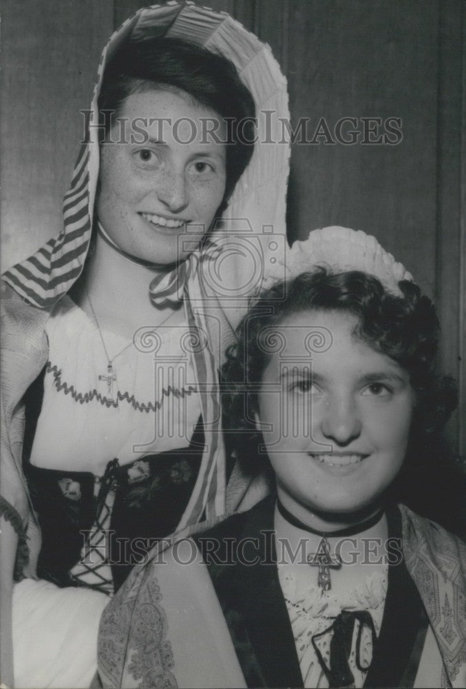 1957 Press Photo Best Rural Housewife Winners Therese Meillon & Brigitte Joliet - Historic Images