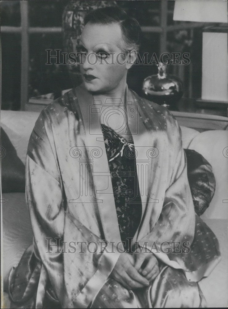 1980, Michel Serrault in "La Cage aux Folles II" - Historic Images