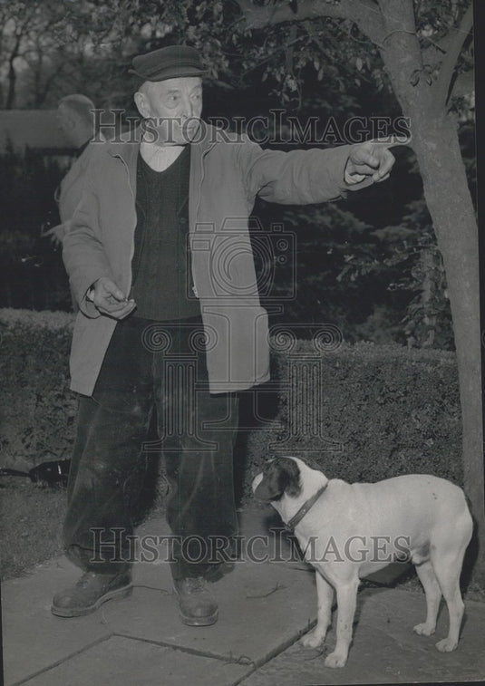 1960 Press Photo Marius Bulliffon Helps Police in Eric Peugeot's Kidnapping Case-Historic Images