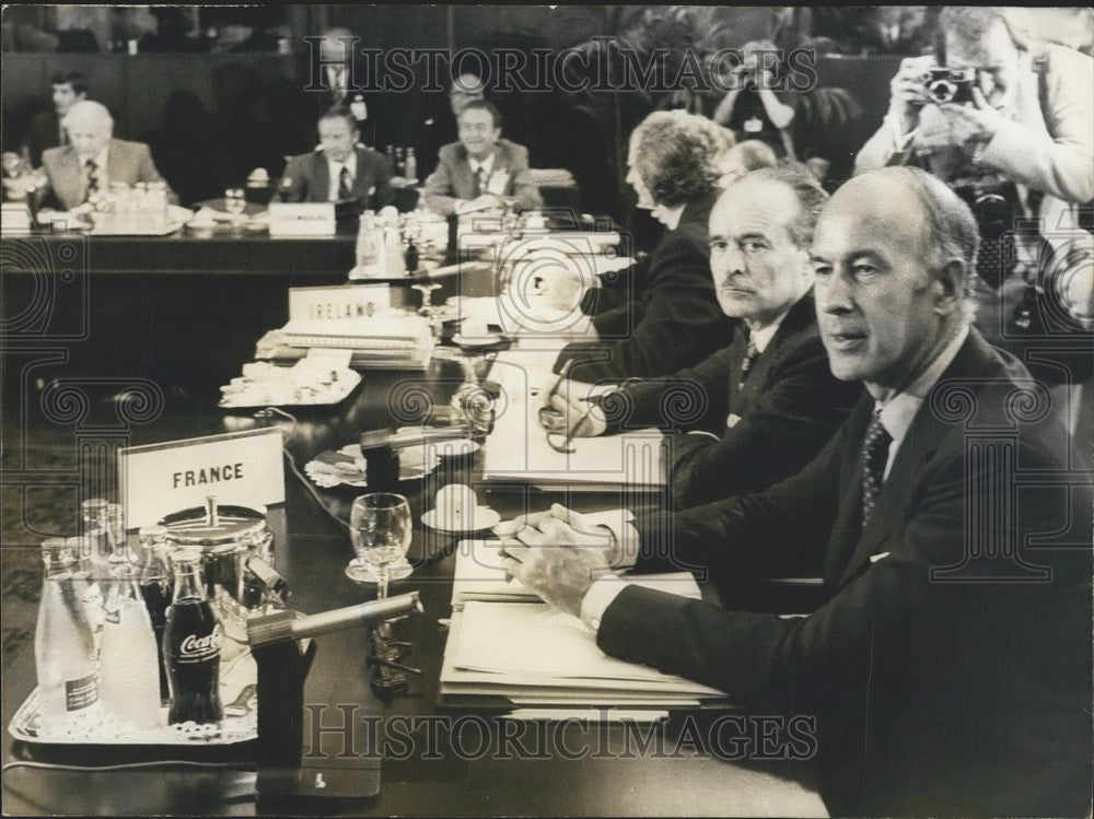 1976, Giscard d'Estaing at the European Summit in Brussels - Historic Images