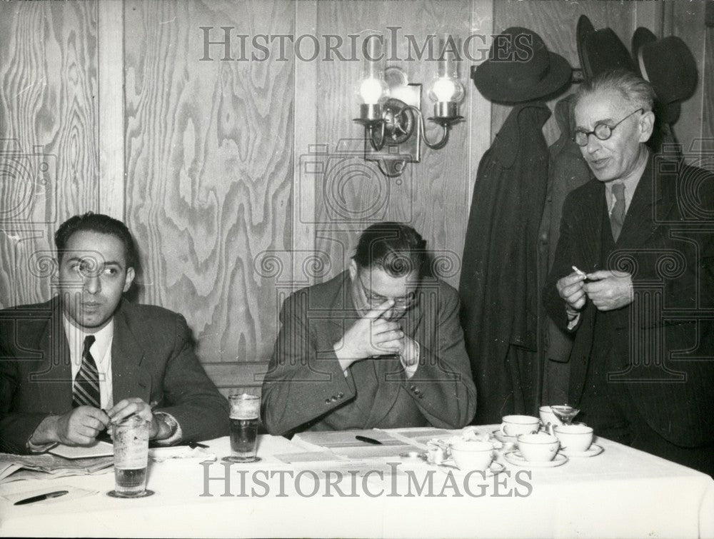 1954 Press Photo Former French Resistance Members Meet Nazi Victims.-Historic Images