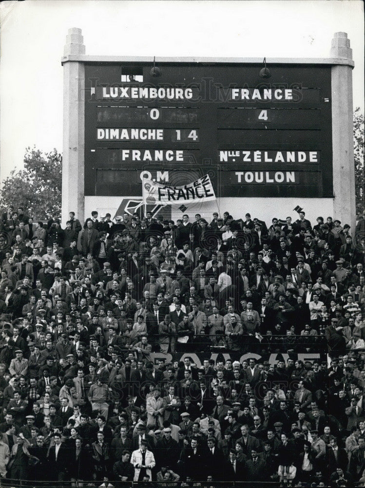 Press Photo France Beats Luxembourg &amp; Qualifies for World Cup in July in England-Historic Images