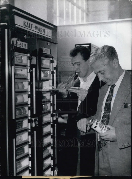 1956, Vending Machines in Munich. - Historic Images