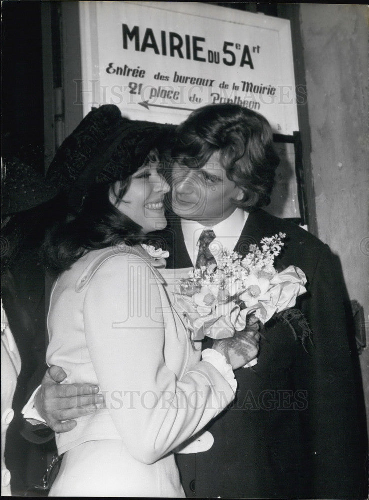 1968, Actress Anna Karina & Pierre Fabre Marry at Paris Courthouse - Historic Images