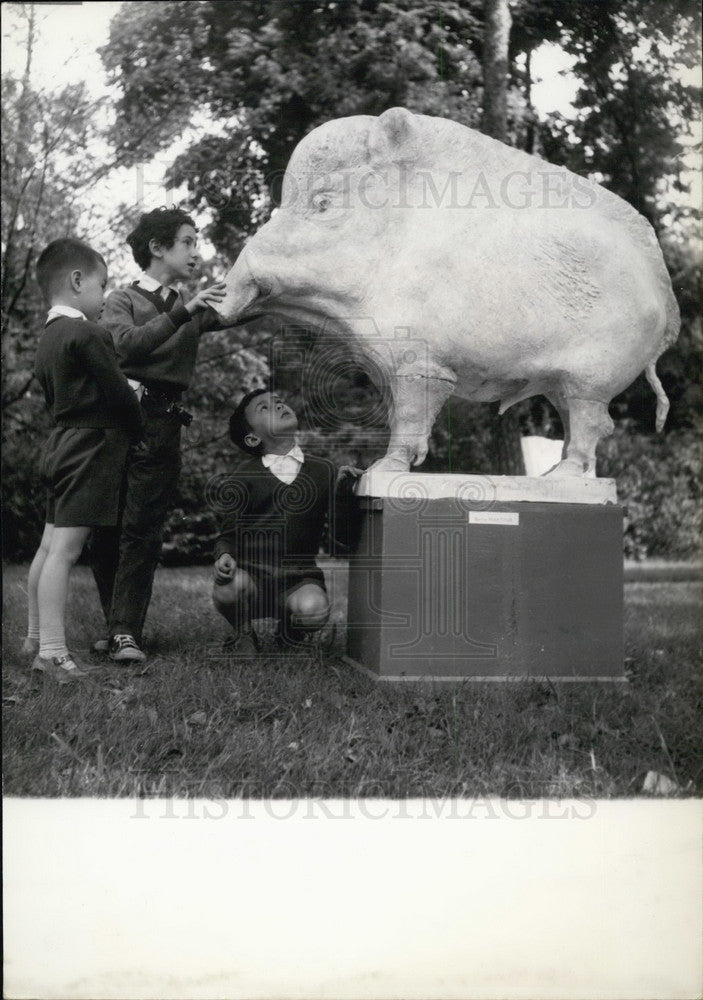 1956 Boys Admire Boar Statue Berthe Martinini Children's Exhibit - Historic Images