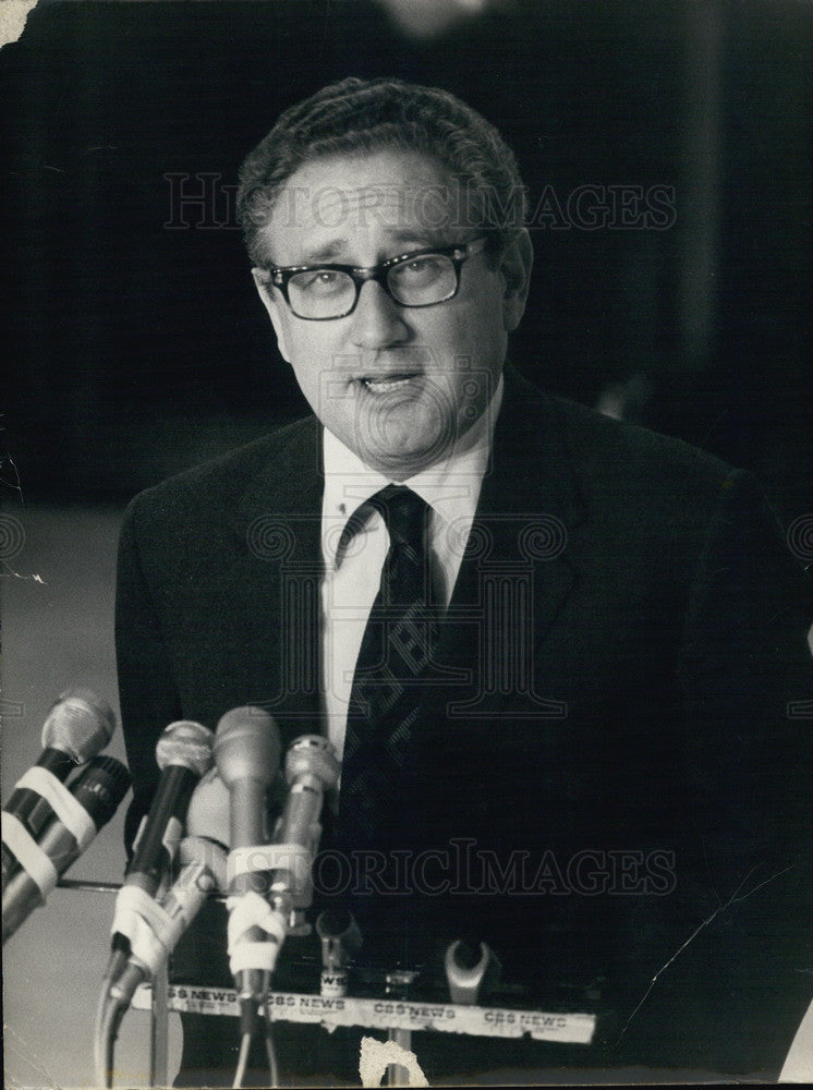 1973 Press Photo Kissinger Holds Press Conference at Orly Paris-Historic Images