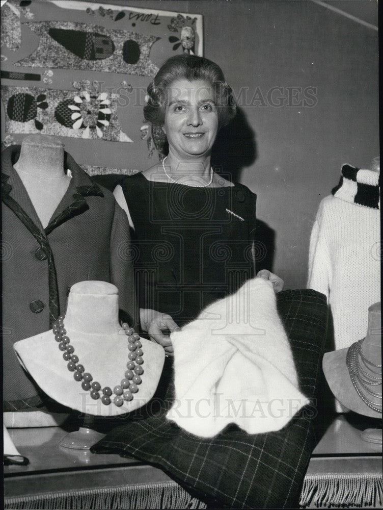 1962, Jacques Heims Seller Odette Launay - Historic Images